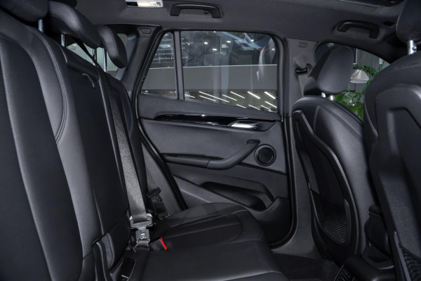 2022 BMW X1 F48 LCI sDrive20i SUV image 9