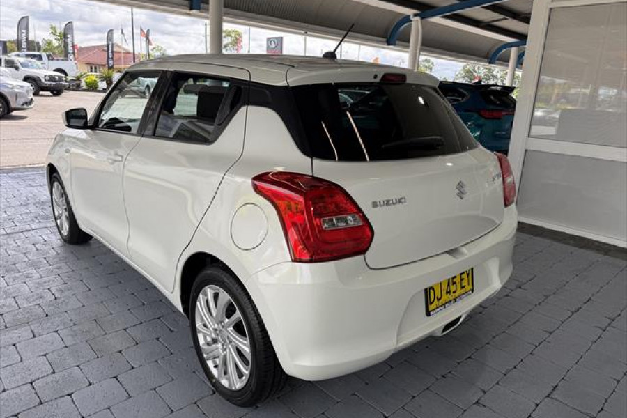 2023 Suzuki Swift AZ Series II GL Hatch Image 9