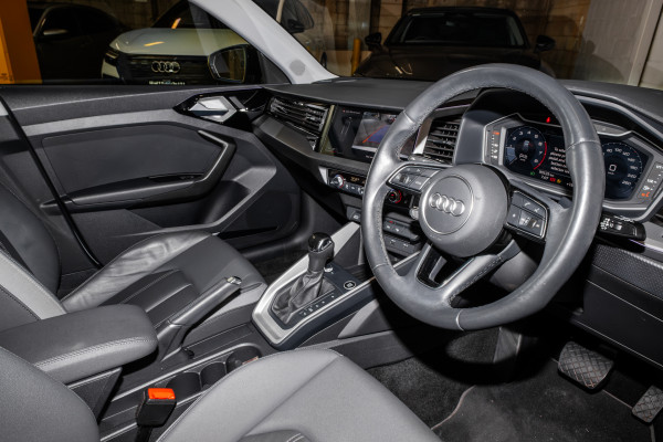 2020 Audi A1 GB 40 TFSI S line Hatch image 7