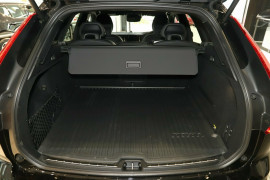 2018 MY19 Volvo XC60 UZ T6 R-Design Suv