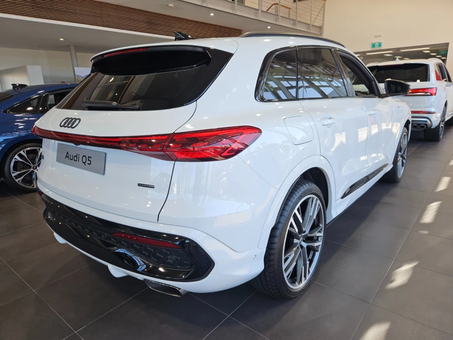 2026 MY25 Audi Q5 GU e-hybrid 270kW SUV Image 6