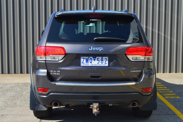 2013 Jeep Grand Cherokee Laredo 25 of 27