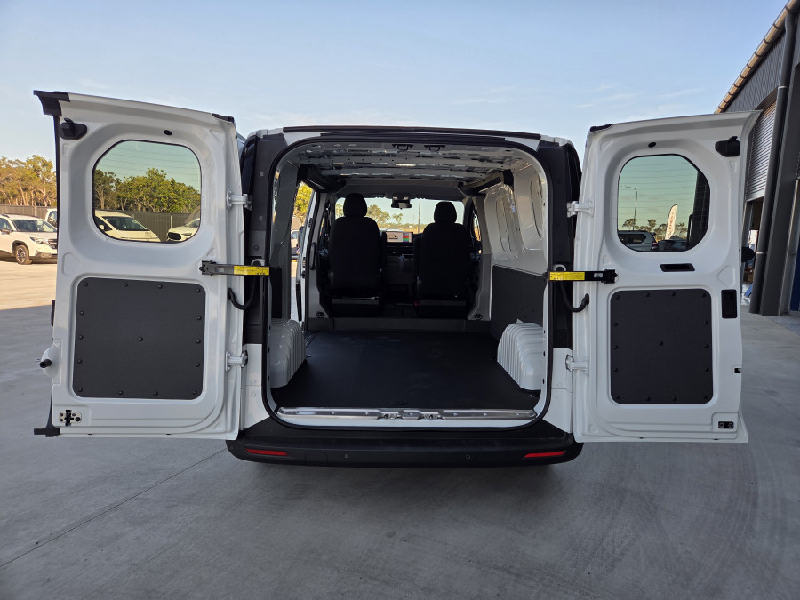 2026 LDV Deliver 7 Van Image 12
