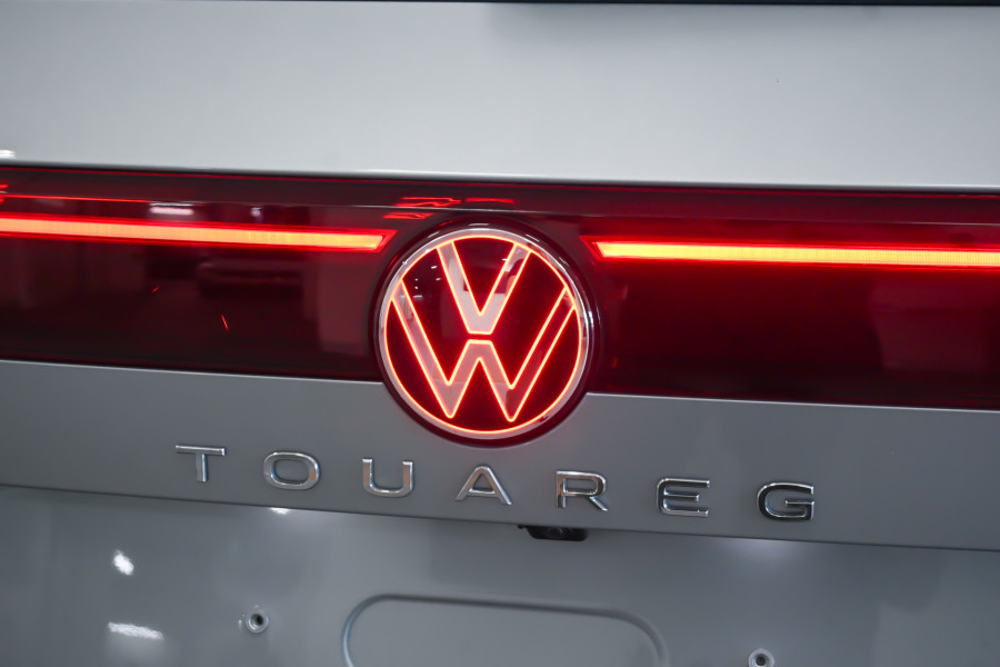 2025 Volkswagen Touareg RC 210TDI R-Line SUV
