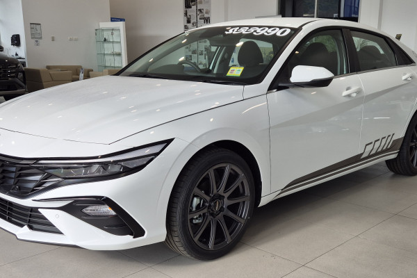 2025 Hyundai i30 CN7.V2  Sedan Image 3
