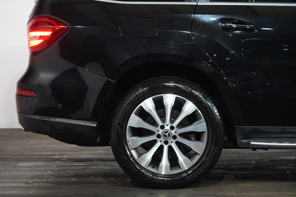 2017 Mercedes-Benz Gls 350 D 4matic SUV Image 6
