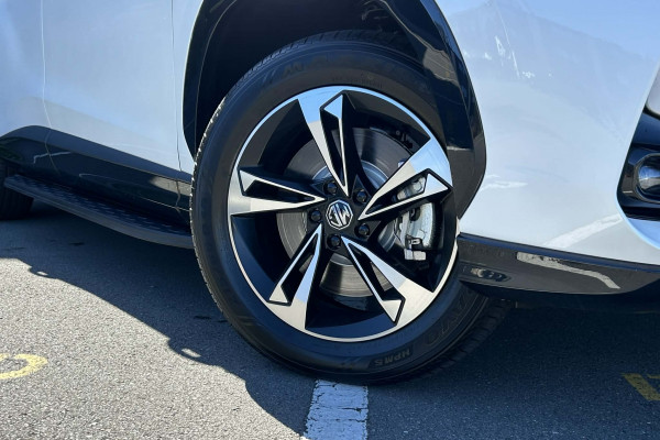 2026 MG HS Super Hybrid Excite SUV Image 16