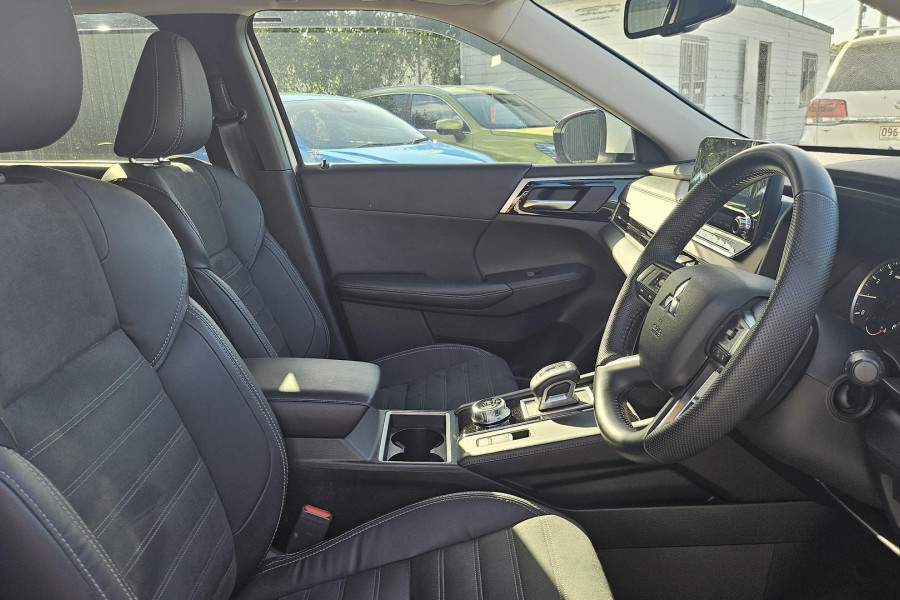 2022 MY22.5 Mitsubishi Outlander ZM Aspire SUV Image 10