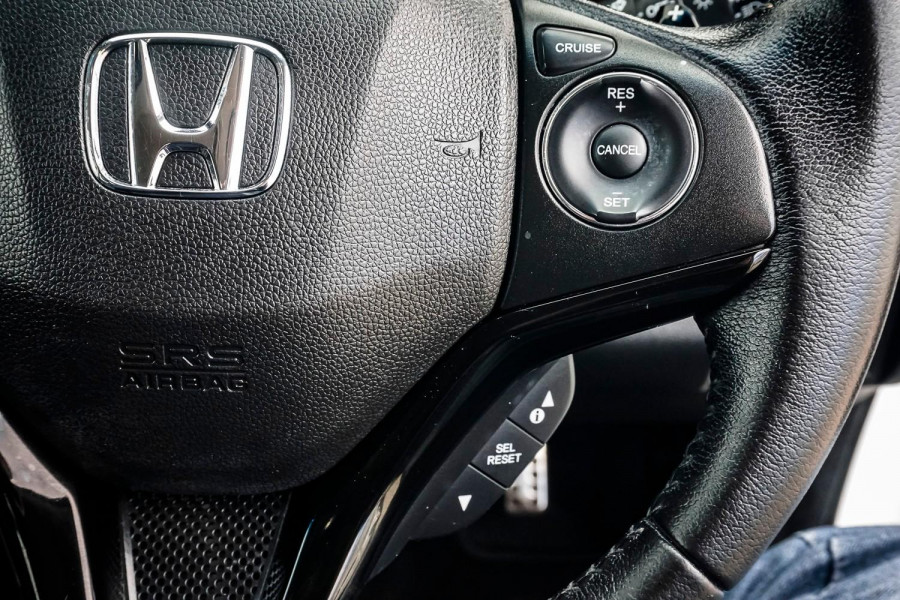 2015 Honda HR-V  VTi-L SUV Image 8
