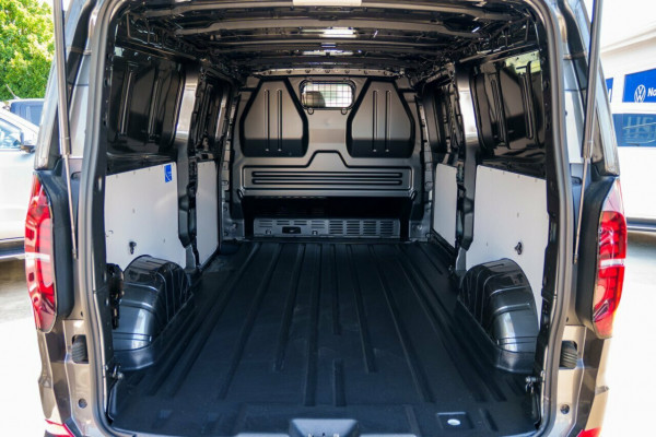 2025 Volkswagen Transporter NSN TDI 125kW Van Image 7