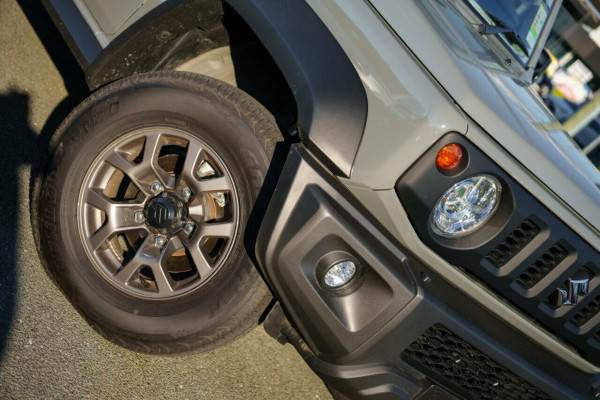 2023 Suzuki Jimny JB74 GLX Coupe Image 6