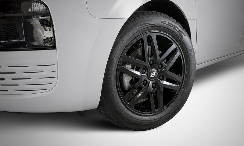 18" Pohang single alloy wheel - gloss black