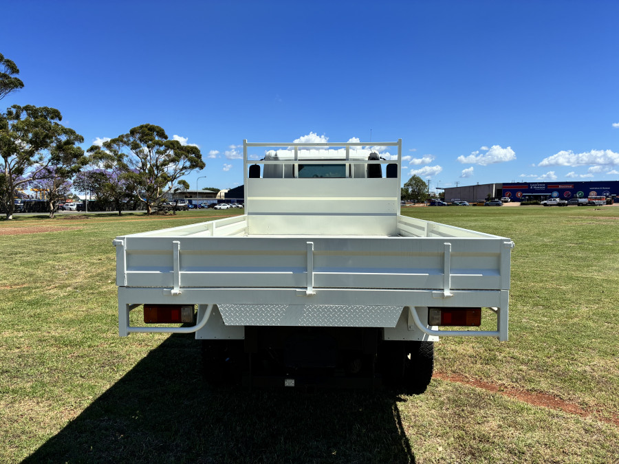 2018 Hino 300 Tray Dropside Image 3
