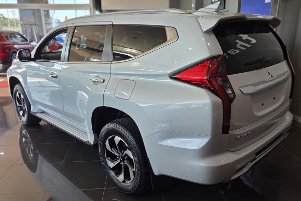 2025 Mitsubishi Pajero Sport QG GLS SUV Image 6