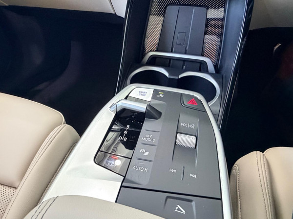 2025 BMW iX2 U10 eDrive20 M Sport SUV image 19