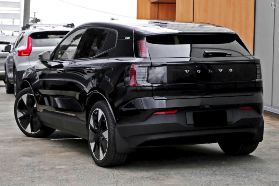2025 Volvo EX30  Twin Motor Performance Ultra SUV Image 4