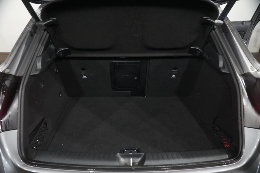 2018 Mercedes-Benz GLA-Class 180 SUV Image 26