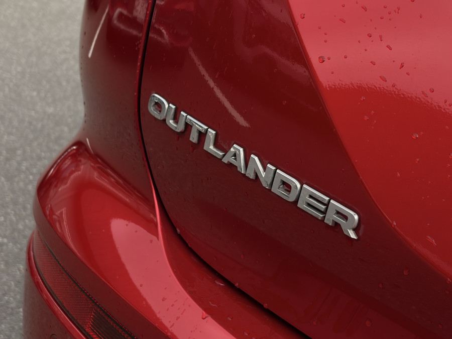 2024 Mitsubishi Outlander ZM PHEV Exceed SUV Image 12