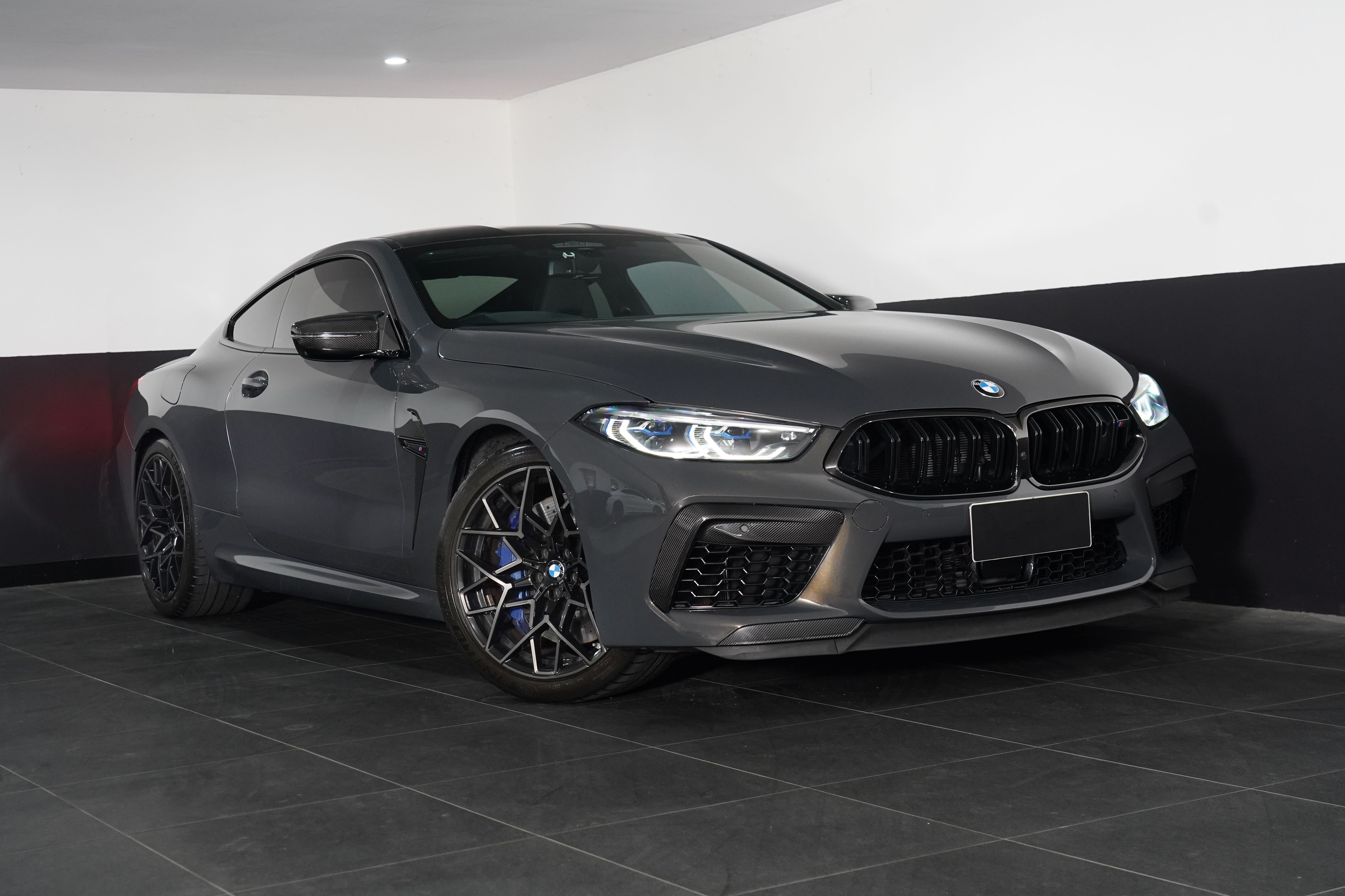 2020 BMW M8 Competition Coupe Image 14