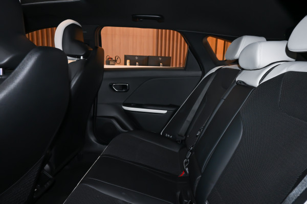 2026 MY25 Kia K4 CL4m GT-Line Hatch image 9
