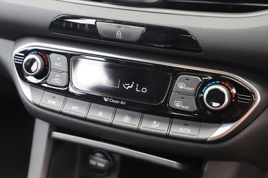 2020 MY21 Hyundai i30 PD.V4 Elite Hatchback Image 16
