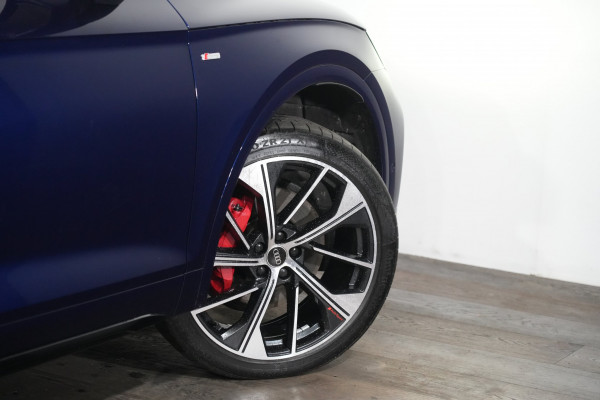 2025 Audi Q5 FY 55 TFSI e S Line SUV Image 11