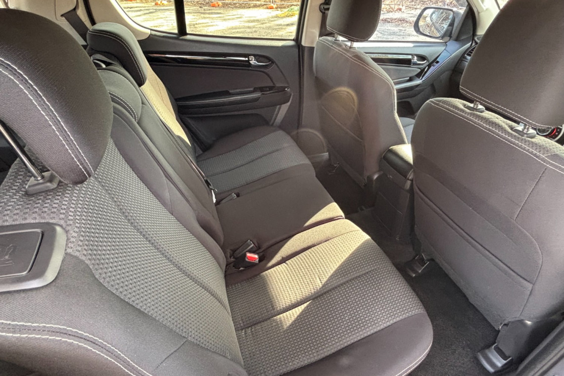 2020 MY19 Isuzu MU-X LS-U SUV Image 16