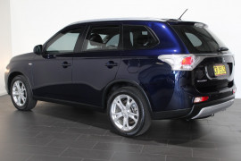 2014 Mitsubishi Outlander ZJ ES Suv