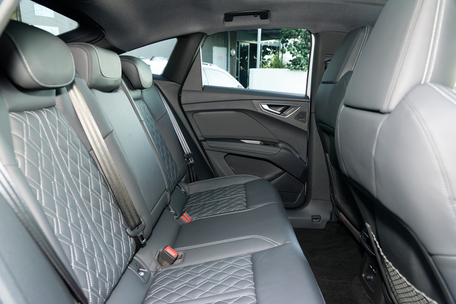 2025 Audi Q4 e-tron F4 55 SUV