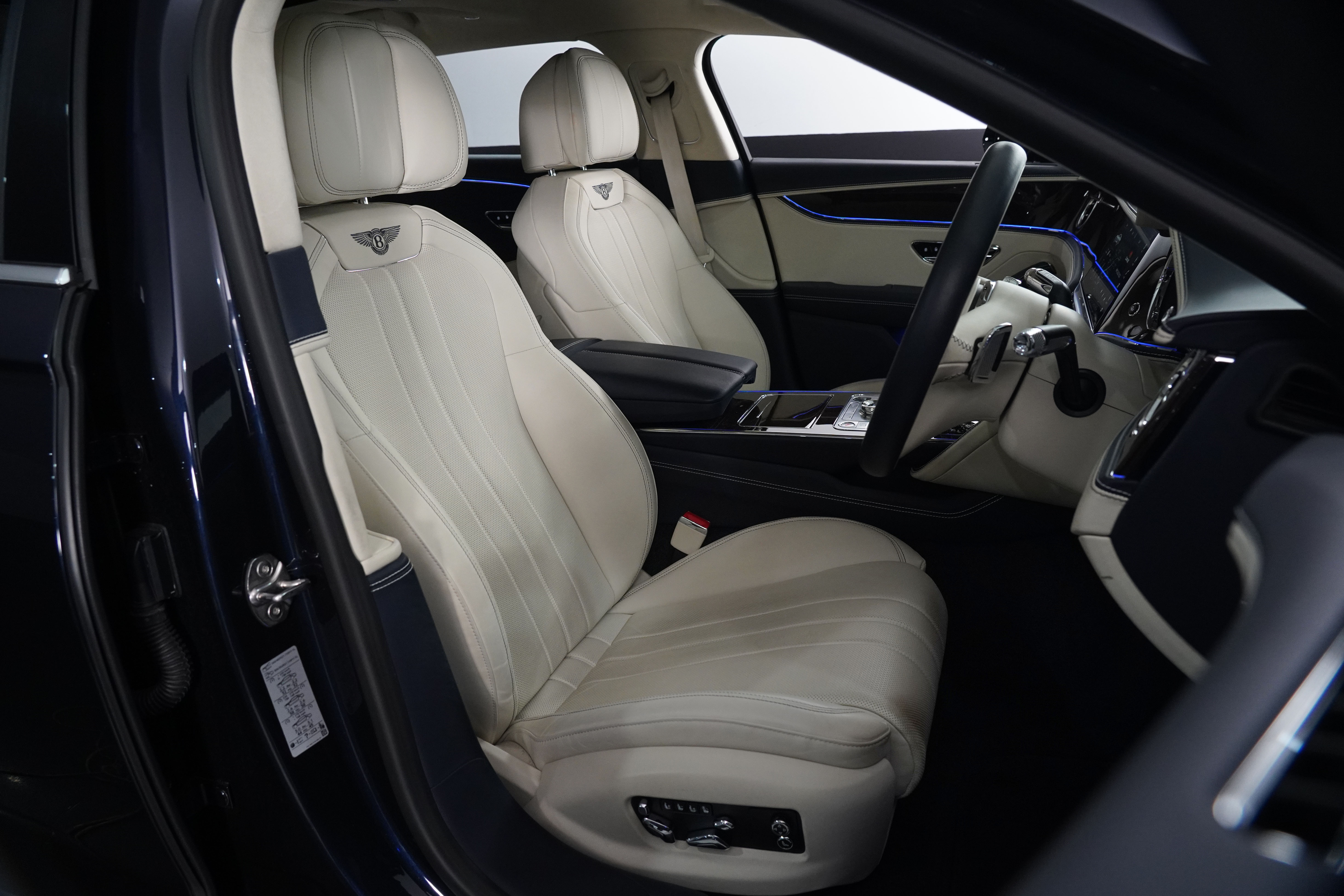 2021 Bentley Flying Spur W12 Sedan Image 31