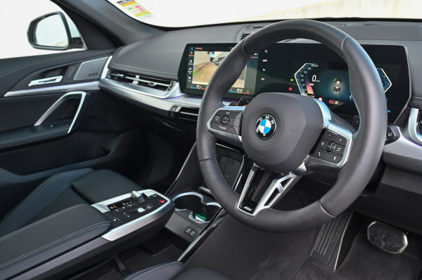 2026 BMW X1 U11 xDrive20i M Sport SUV image 6