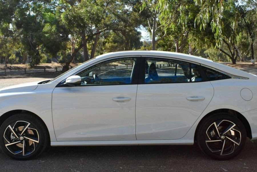 2024 MG MG5 AP32 Essence Sedan Image 9