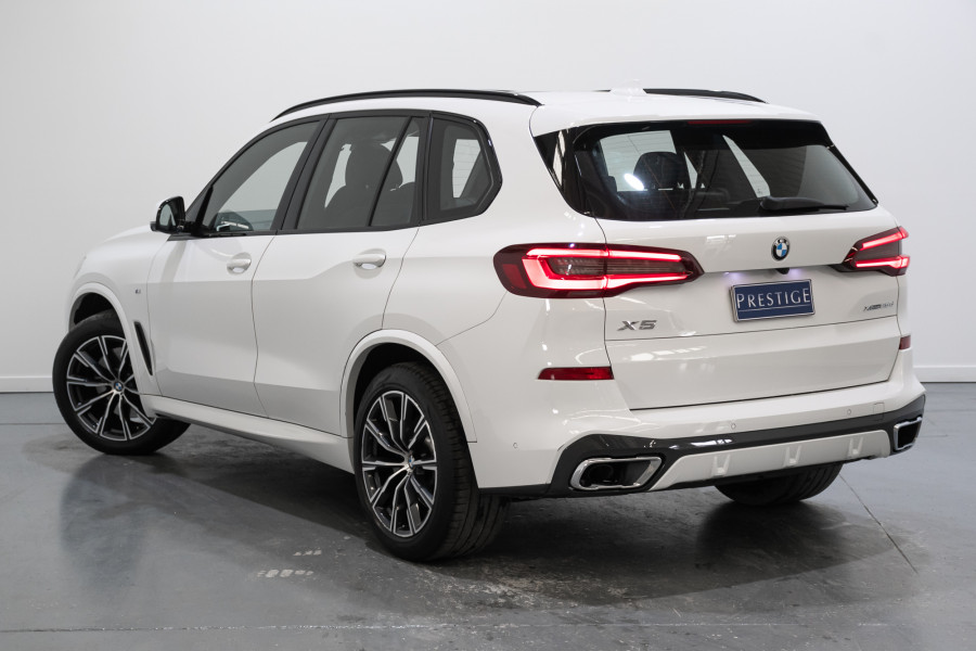 2021 BMW X5 xDrive25d SUV Image 9