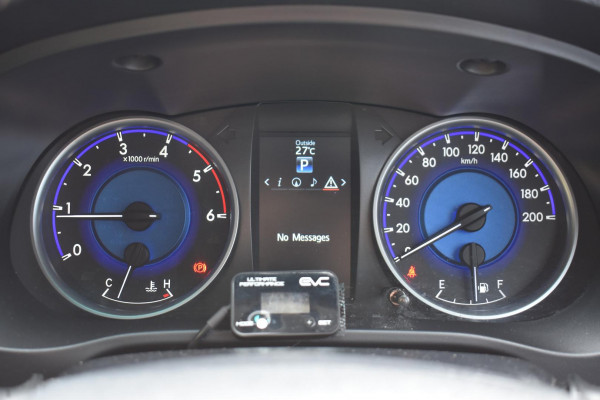 2018 Toyota HiLux  SR5 Double Cab Pick Up Image 37