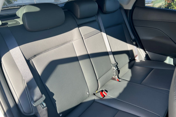 2026 Hyundai KONA SX2.V3 Hybrid Premium SUV Image 8