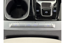 2023 Kia Carnival KA4 Special Edition People Mover