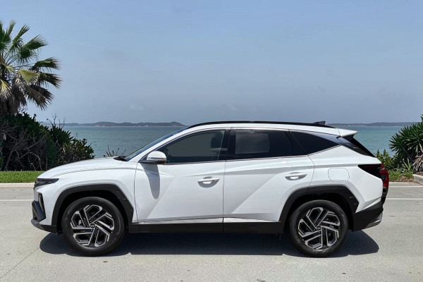 2026 Hyundai Tucson NX4.V4 Hybrid Premium SUV Image 4