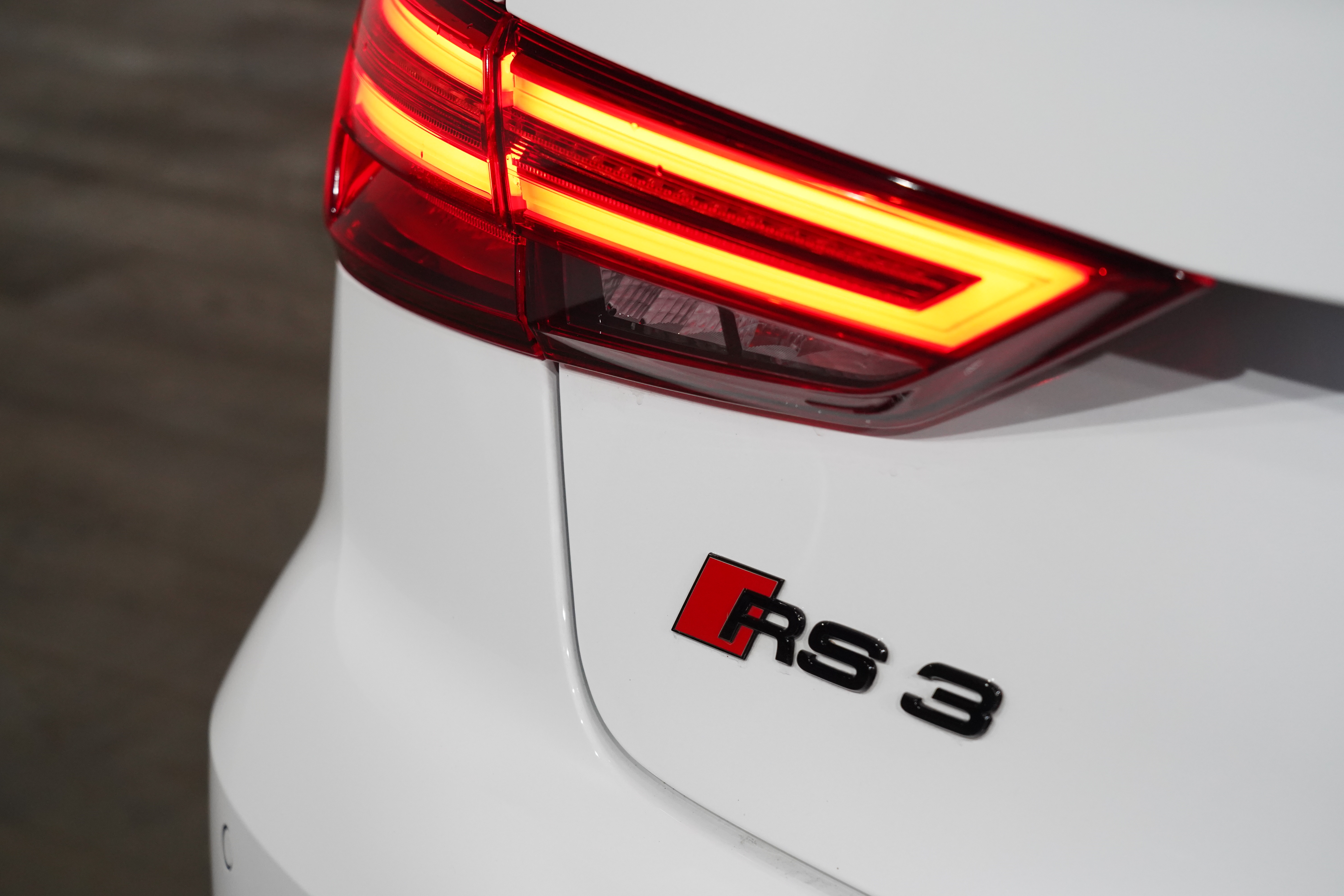 2020 Audi Rs 3 Audi Rs 3 2.5 Tfsi Quattro Carbon Editn 7 Sp Auto S-Tronic 3 2.5 Tfsi Quattro Carbon Editn Sedan Image 9