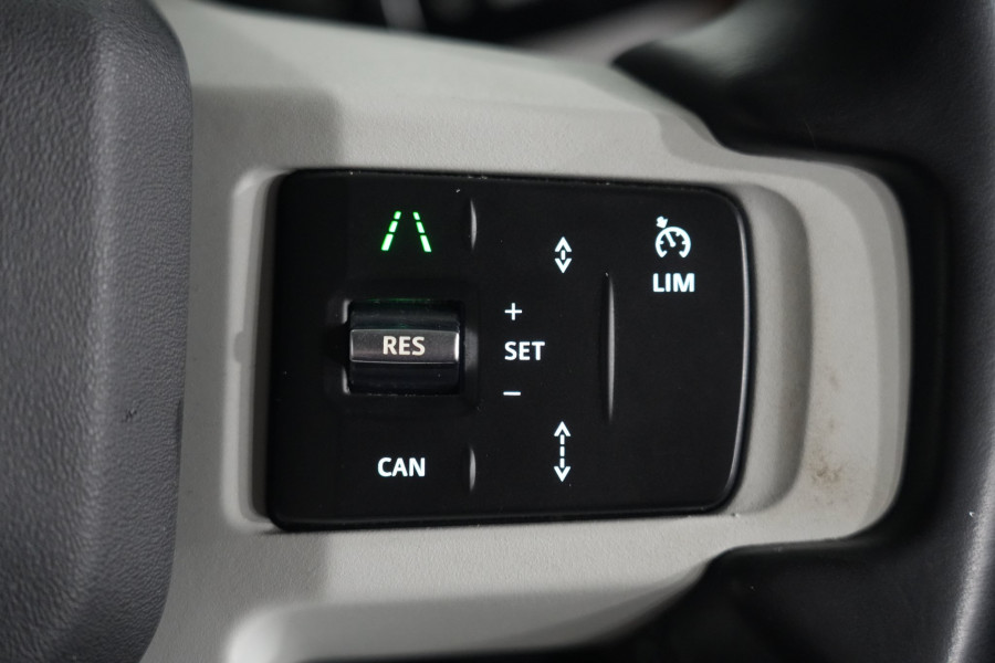 2023 Land Rover Defender L663 130 D300 SE SUV Image 25