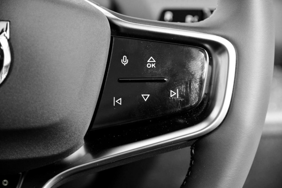 2025 Volvo EX30  Single Motor Extended Range Plus SUV Image 15