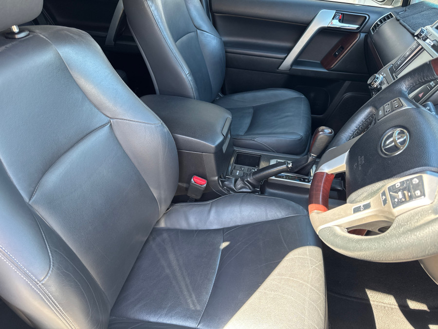 2016 Toyota LandCruiser Prado GDJ150R Kakadu SUV Image 4
