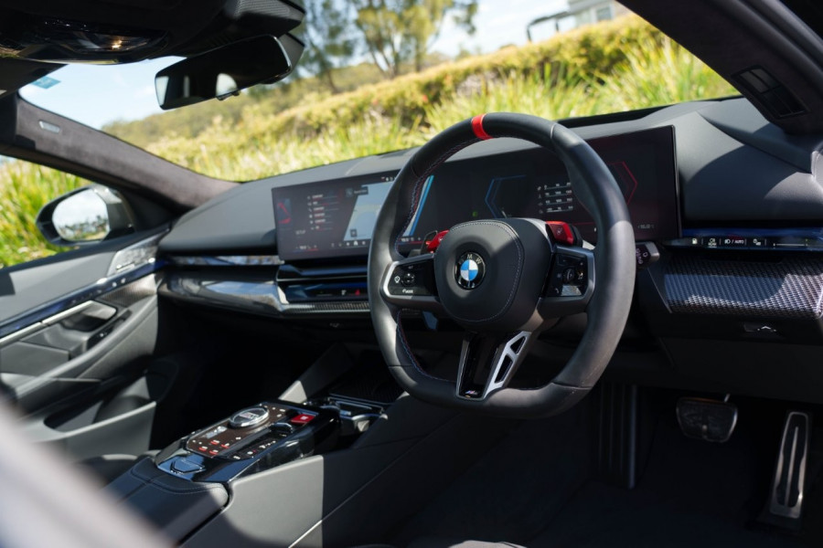 2025 BMW M5 Touring SUV Image 10