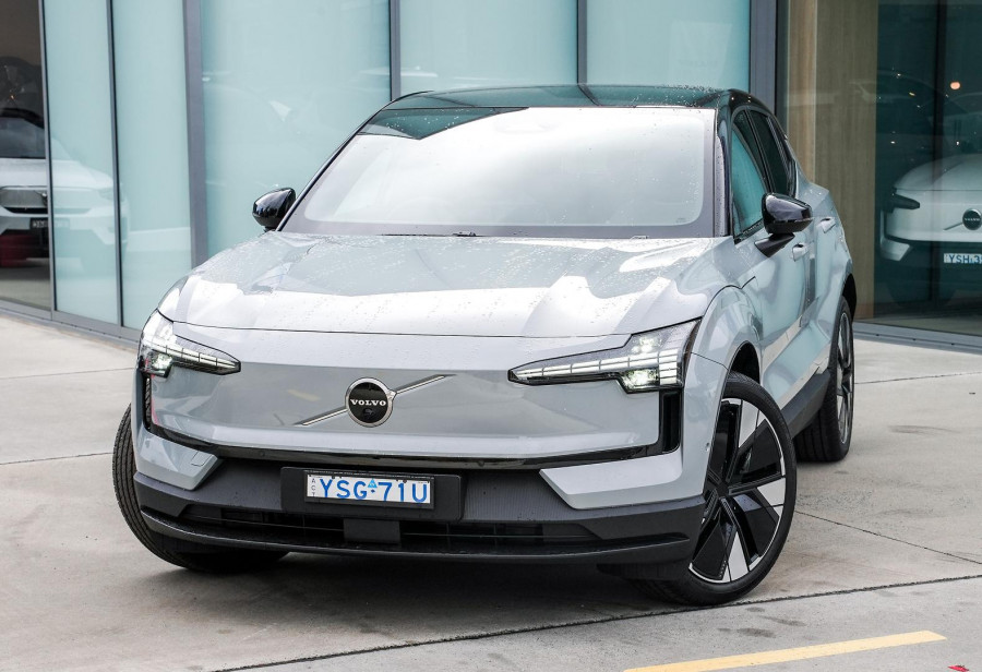 2024 MY25 Volvo EX30  Twin Motor Performance Ultra SUV Image 17