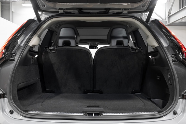 2026 Volvo XC90 L Series Ultra B5 Bright SUV Image 8