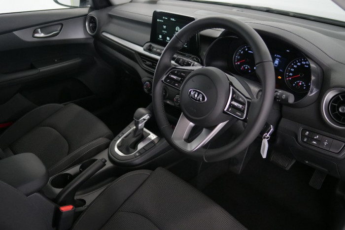 2019 MY20 Kia Cerato Hatch BD S with Safety Pack Hatchback Image 5