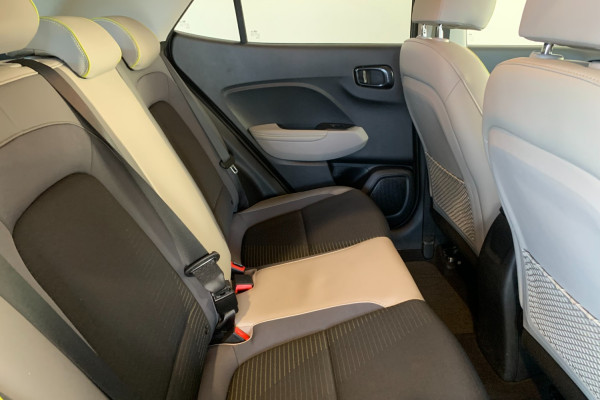 2020 Hyundai Venue QX Elite Wagon Image 5