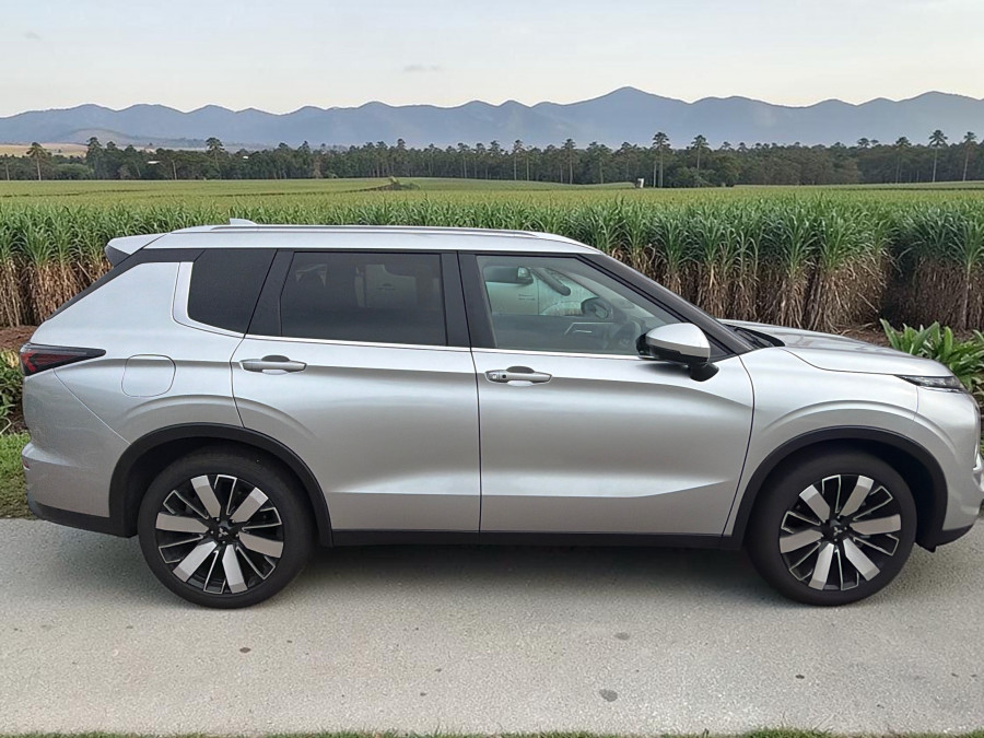 2025 Mitsubishi Outlander ZM Aspire SUV Image 4