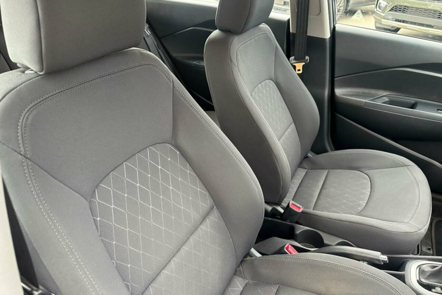 2016 Kia Rio UB S Hatch Image 11