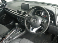 2016 Mazda 3 BM5476 Maxx Hatchback