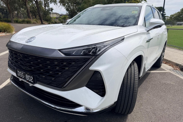 2025 MG QS IS31 Essence SUV Image 2